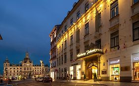 Palais Hotel Erzherzog Johann Graz Exterior photo